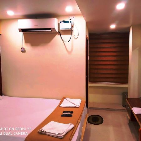 Hotel Milan Manor Port Blair Zewnętrze zdjęcie