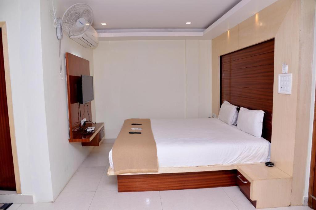 Hotel Milan Manor Port Blair Zewnętrze zdjęcie